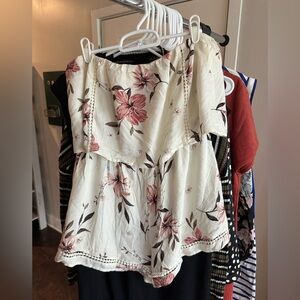 Tobi Strapless Floral Romper - Size M